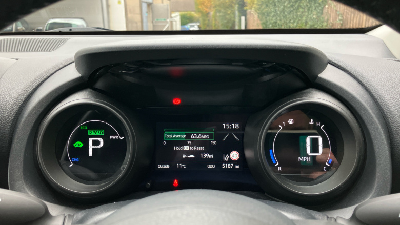 Toyota Yaris 1.5 Hybrid Design 5dr CVT Hybrid Hatchback